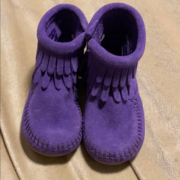 purple minnetonka moccasins